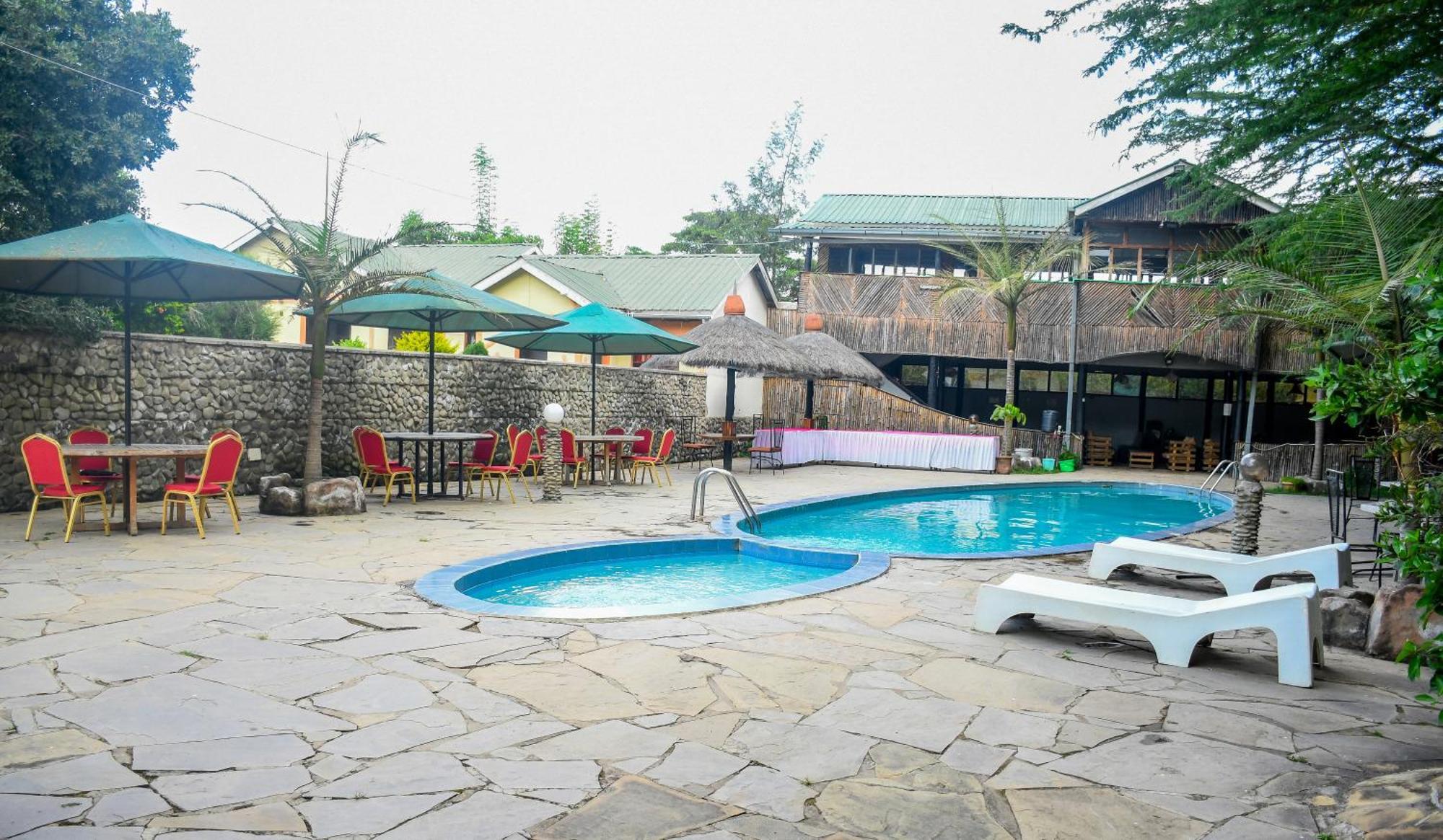 Dovenest Lodge Naivasha Buitenkant foto